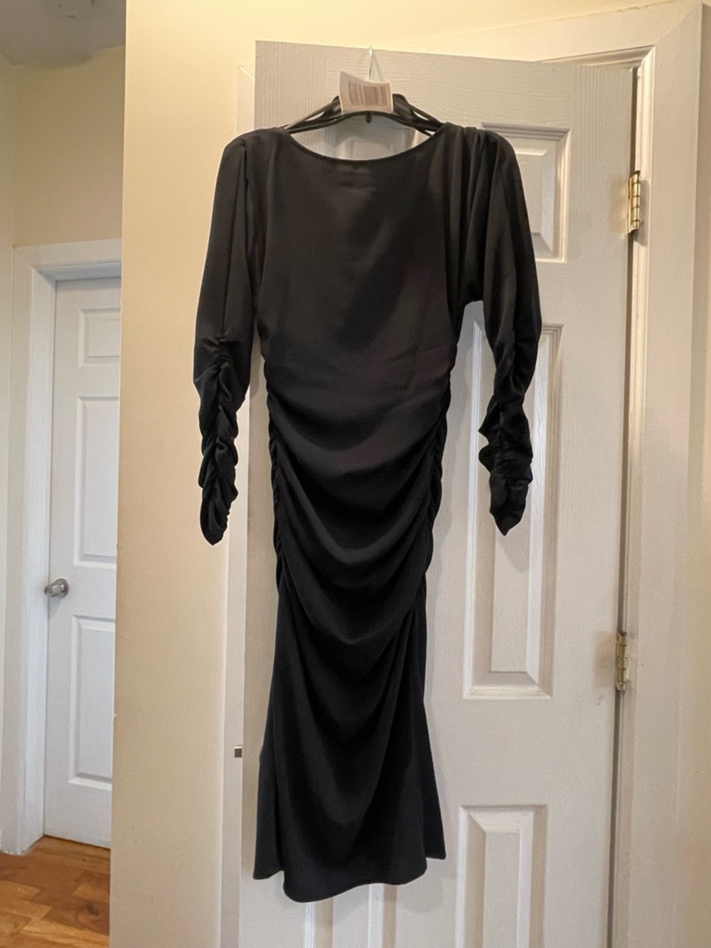 BCBGMaxAzria Black Long Sleeve Ruched Midi Dress